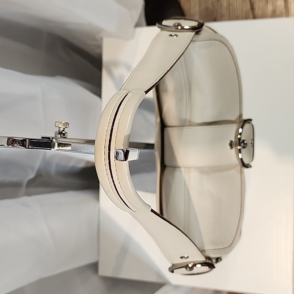 Vintage Coach Soho Flap - Picture 8 of 17